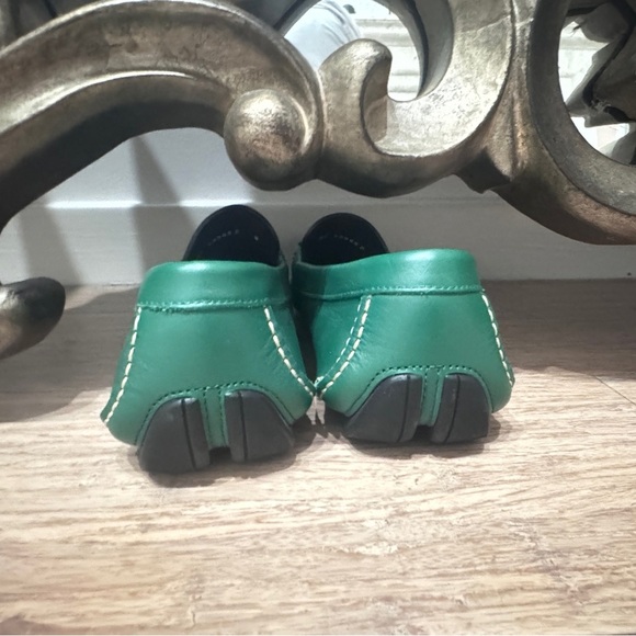 Salvatore Ferragamo Men's "Lake" Green Leather Driving Moccasins Shoes - Picture 7 of 13